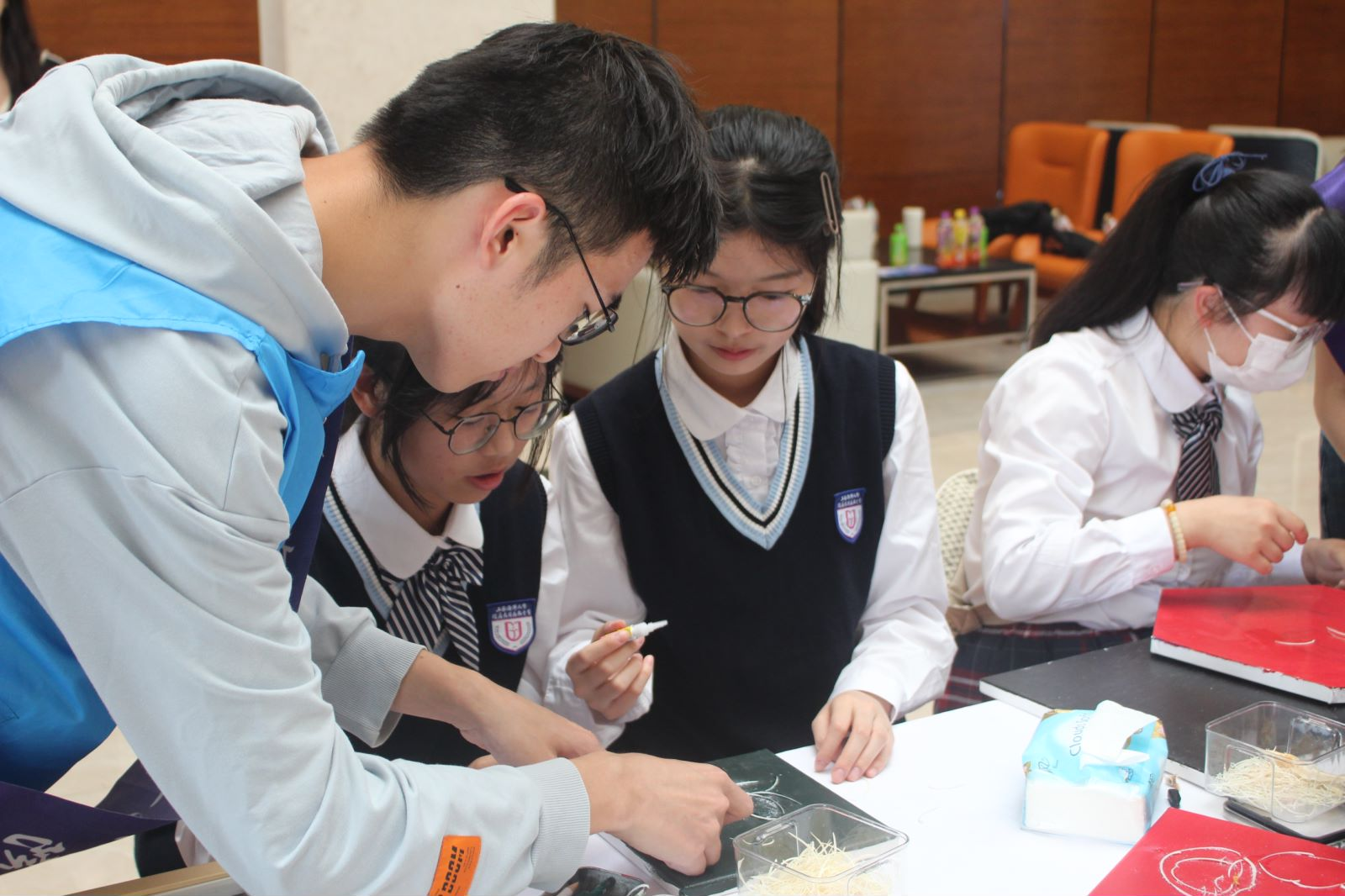 [上海海洋大学]学校面向四所中小学生开展海洋特色科普